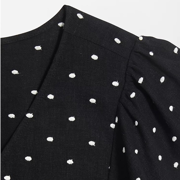 2/$20 🛍️ LOFT embroidered dot linen top - Picture 9 of 9